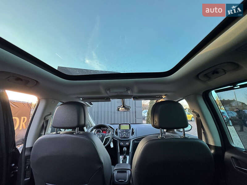Мінівен Opel Zafira Tourer 2012 в Дрогобичі