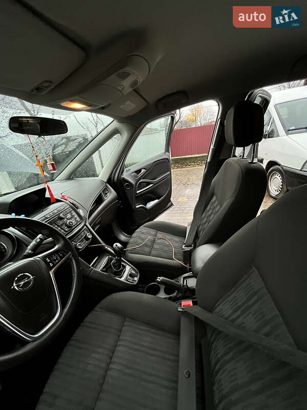Мінівен Opel Zafira Tourer 2013 в Львові фото 11 Мінівен Opel Zafira Tourer 2013 в Львові