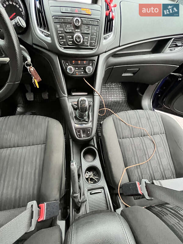 Мінівен Opel Zafira Tourer 2013 в Львові фото 15 Мінівен Opel Zafira Tourer 2013 в Львові
