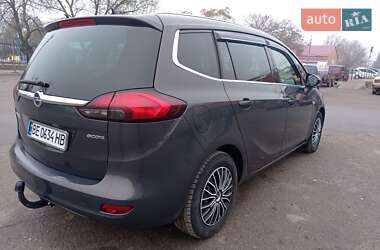 Минивэн Opel Zafira Tourer 2014 в 