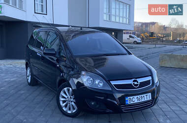 Минивэн Opel Zafira Tourer 2013 в 