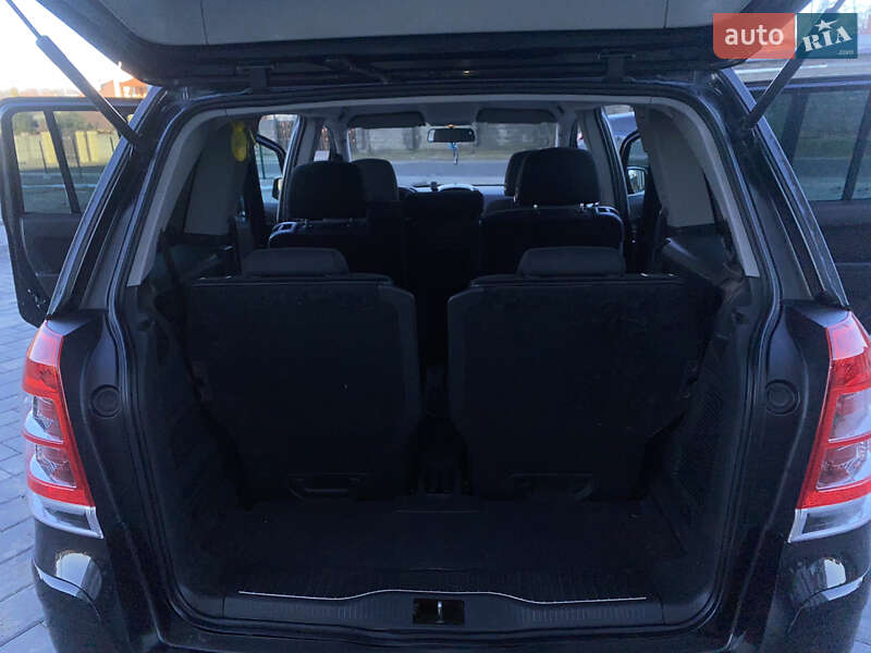 Минивэн Opel Zafira Tourer 2013 в Трускавце