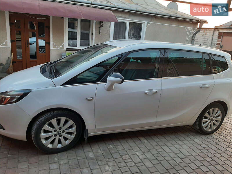 Мінівен Opel Zafira Tourer 2015 в Тернополі