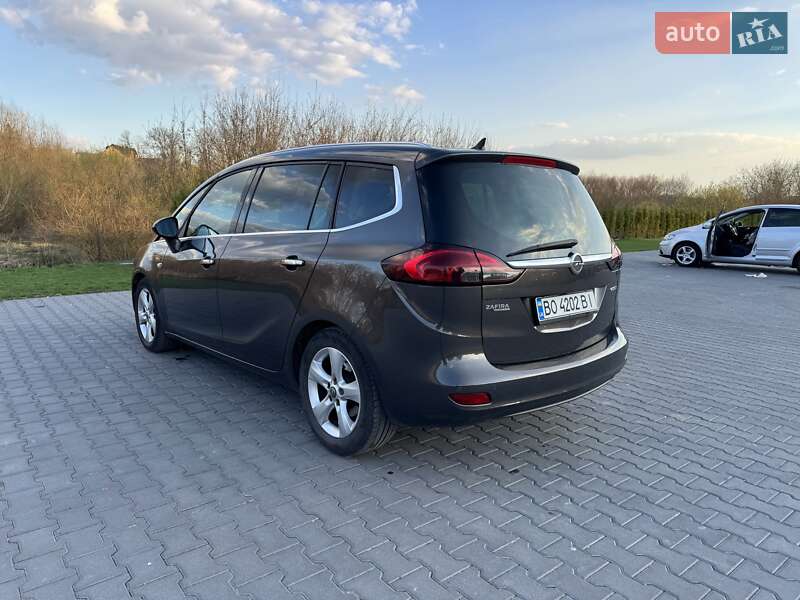 Мінівен Opel Zafira Tourer 2012 в Зборові