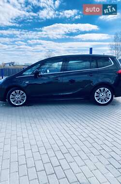 Мінівен Opel Zafira Tourer 2015 в 
