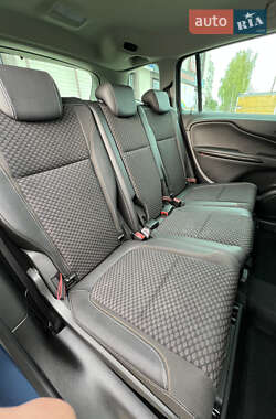 Мінівен Opel Zafira Tourer 2015 в 