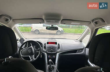 Мінівен Opel Zafira Tourer 2013 в 