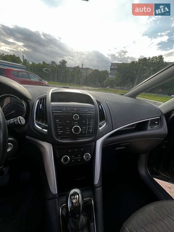 Минивэн Opel Zafira Tourer 2015 в Ровно