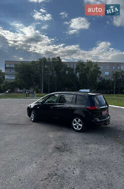 Минивэн Opel Zafira Tourer 2015 в 