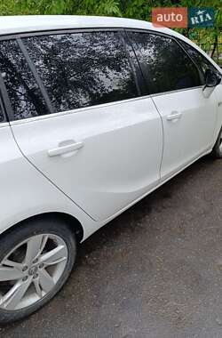 Мінівен Opel Zafira Tourer 2014 в 