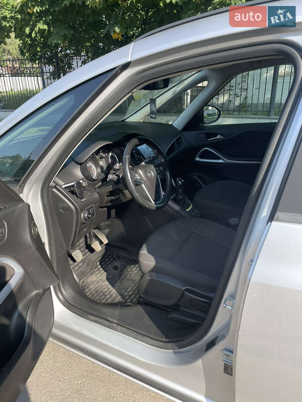 Минивэн Opel Zafira Tourer 2012 в Полтаве