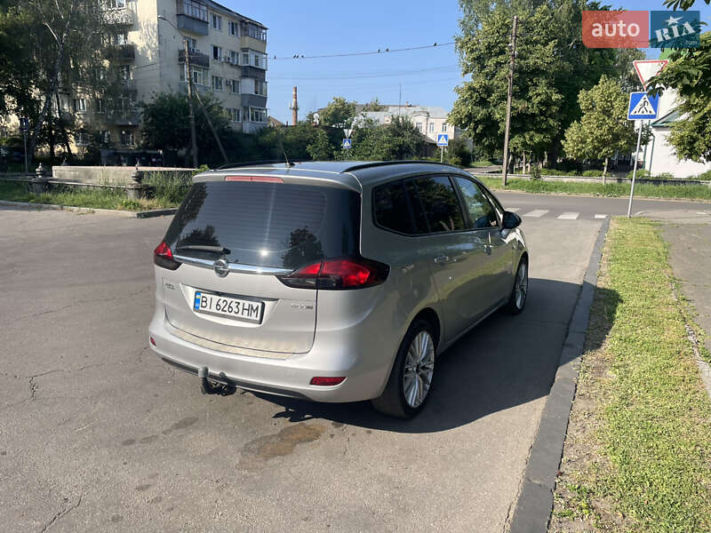Минивэн Opel Zafira Tourer 2012 в Полтаве