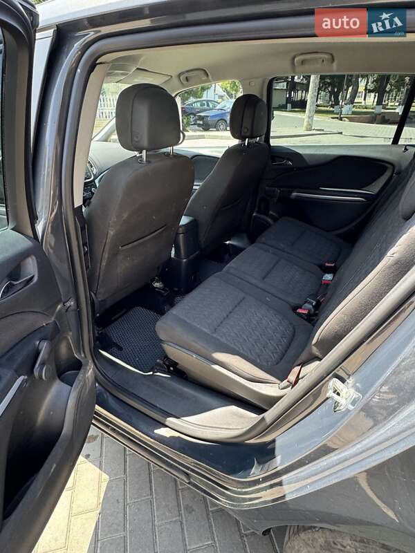 Мінівен Opel Zafira Tourer 2013 в Одесі фото 6 Мінівен Opel Zafira Tourer 2013 в Одесі