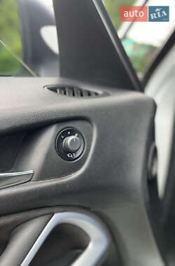 Минивэн Opel Zafira Tourer 2012 в 