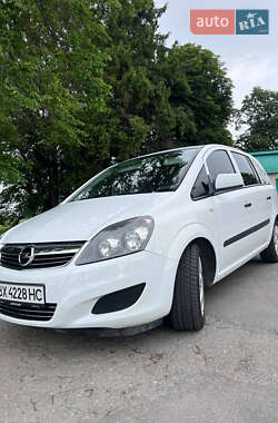 Минивэн Opel Zafira Tourer 2011 в Полонном