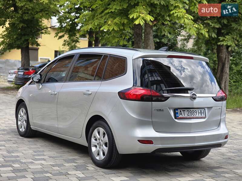 Минивэн Opel Zafira Tourer 2016 в Черновцах