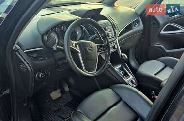 Минивэн Opel Zafira Tourer 2012 в 