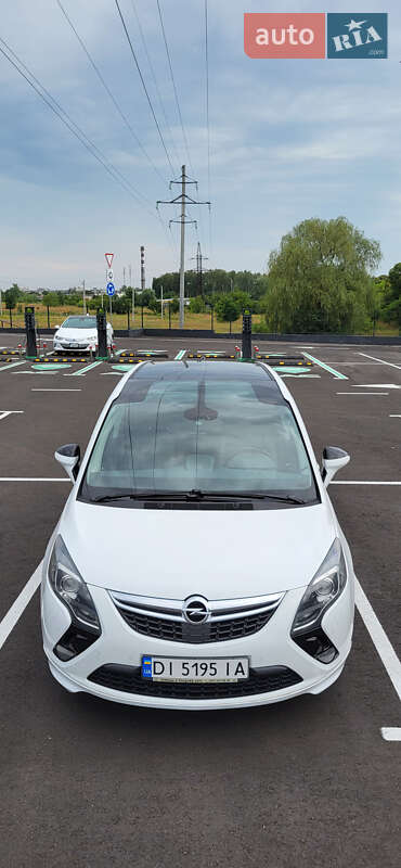 Мінівен Opel Zafira Tourer 2013 в Чернігові