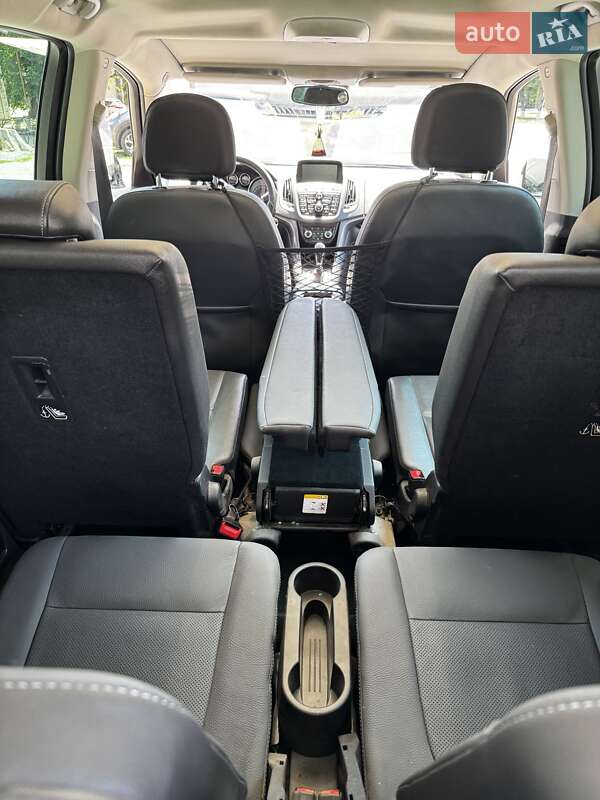 Минивэн Opel Zafira Tourer 2012 в Подольске