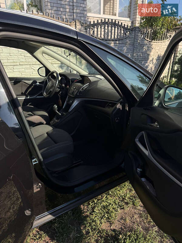 Мінівен Opel Zafira Tourer 2012 в Лозовій фото 19 Мінівен Opel Zafira Tourer 2012 в Лозовій