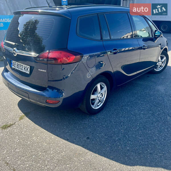 Минивэн Opel Zafira Tourer 2011 в Днепре