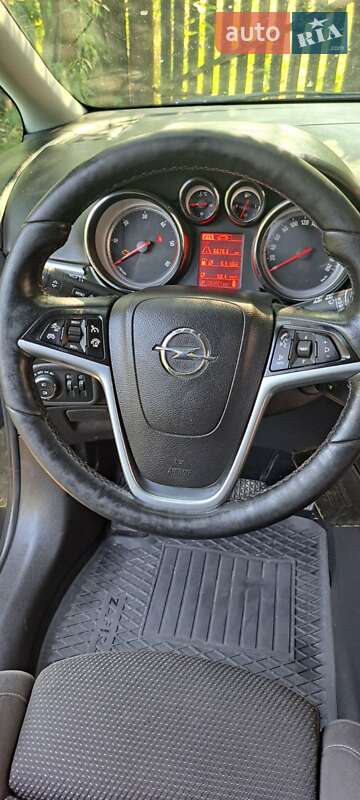 Мінівен Opel Zafira Tourer 2016 в Городенці