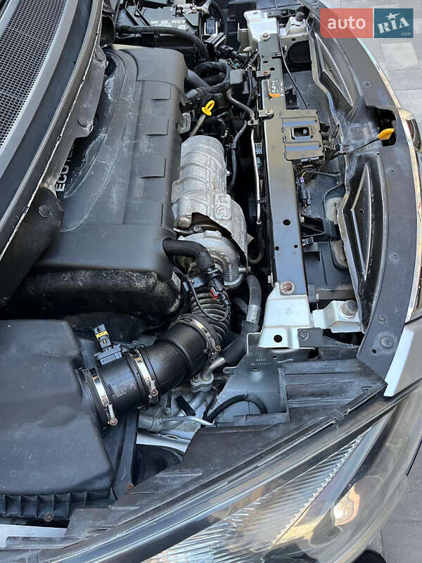 Мінівен Opel Zafira Tourer 2013 в Тернополі