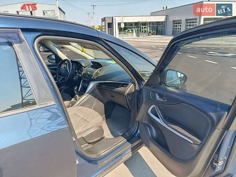 Минивэн Opel Zafira Tourer 2012 в Киеве фото 2 Минивэн Opel Zafira Tourer 2012 в Киеве