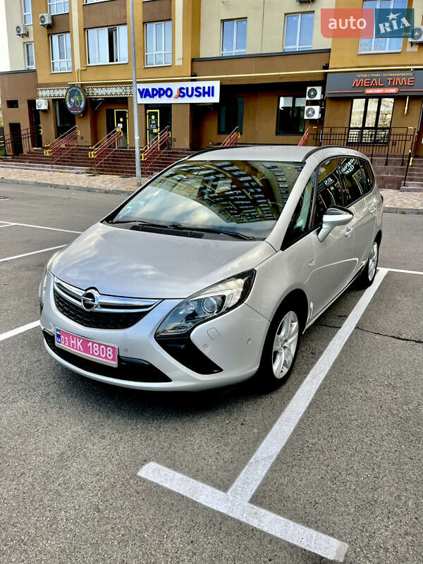 Opel Zafira Tourer 2012 Opel Zafira Tourer 2012