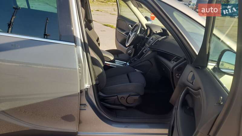 Минивэн Opel Zafira Tourer 2015 в Виннице