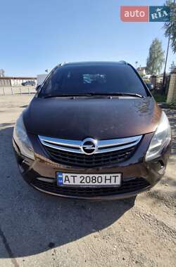 Минивэн Opel Zafira Tourer 2013 в 