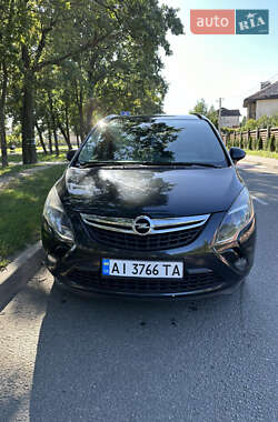 Минивэн Opel Zafira Tourer 2014 в Киеве