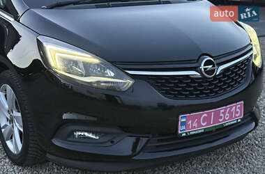 Минивэн Opel Zafira Tourer 2017 в 