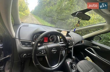 Мінівен Opel Zafira Tourer 2012 в 