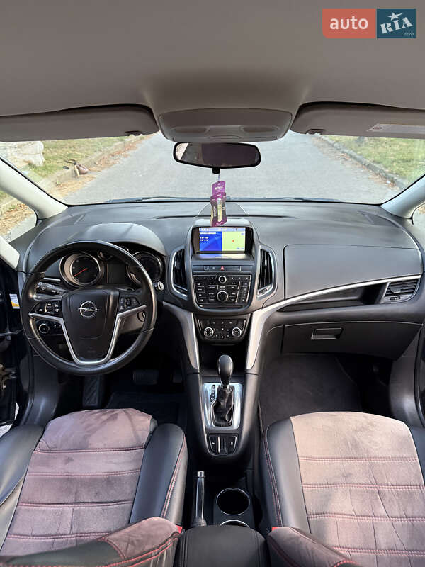 Минивэн Opel Zafira Tourer 2012 в Львове