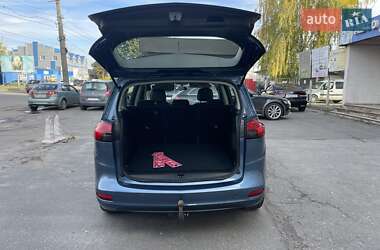 Минивэн Opel Zafira Tourer 2012 в 