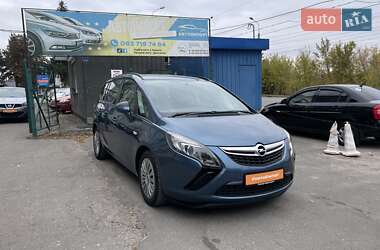 Минивэн Opel Zafira Tourer 2012 в 