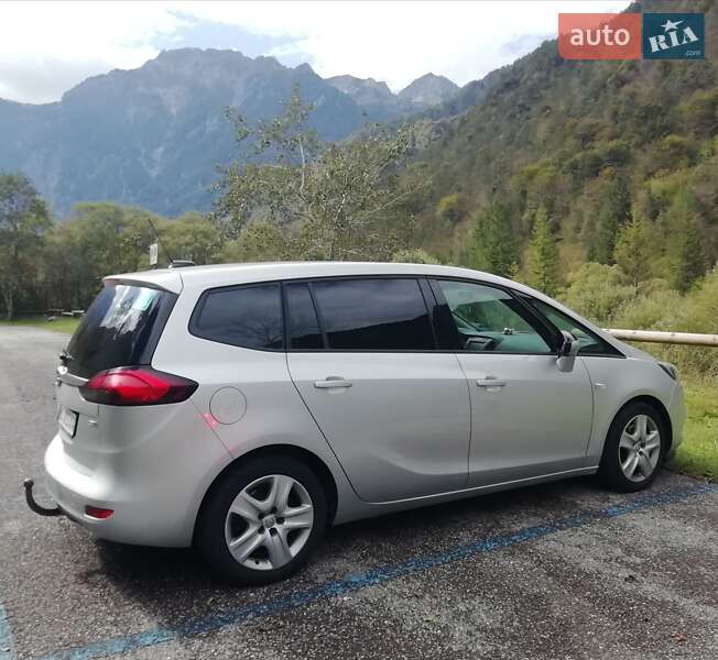 Минивэн Opel Zafira Tourer 2018 в Стрые