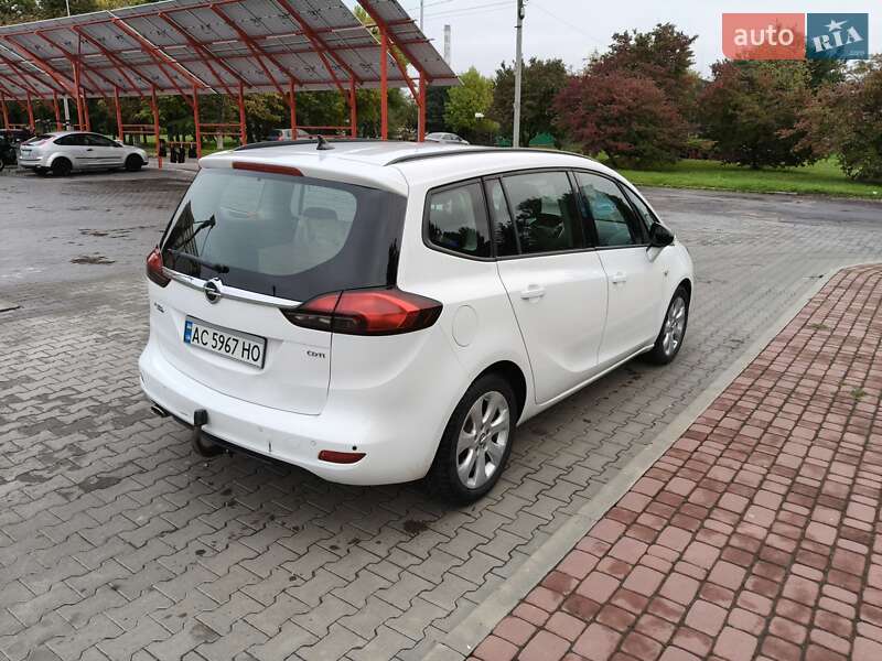 Минивэн Opel Zafira Tourer 2014 в Луцке