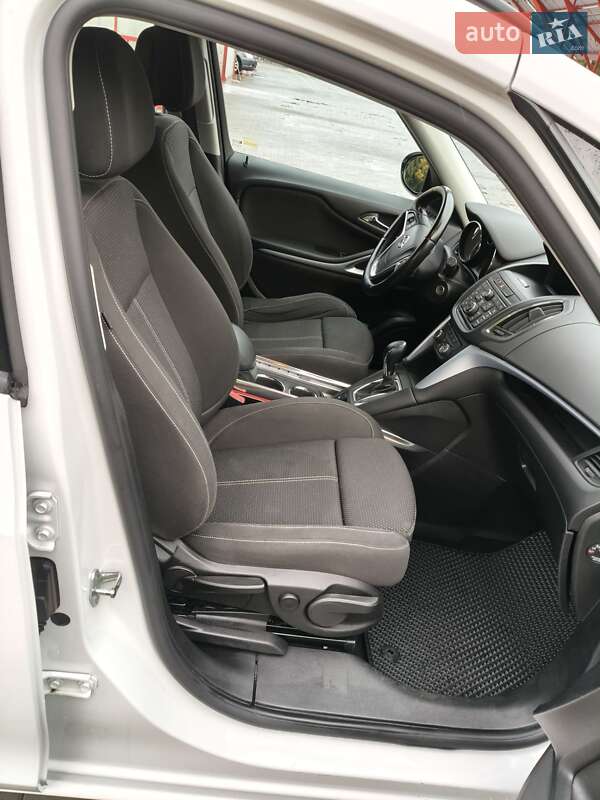 Минивэн Opel Zafira Tourer 2014 в Луцке