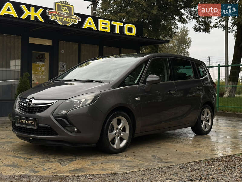 Opel Zafira Tourer 2011