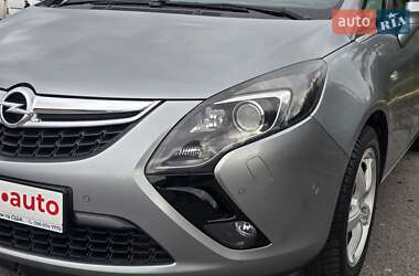 Минивэн Opel Zafira Tourer 2015 в 