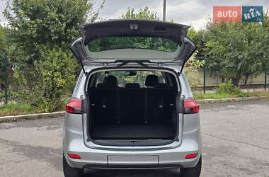 Минивэн Opel Zafira Tourer 2015 в 