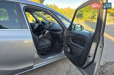 Минивэн Opel Zafira Tourer 2015 в 