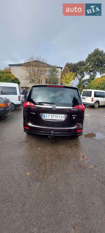 Мінівен Opel Zafira Tourer 2014 в Івано-Франківську фото 4 Мінівен Opel Zafira Tourer 2014 в Івано-Франківську