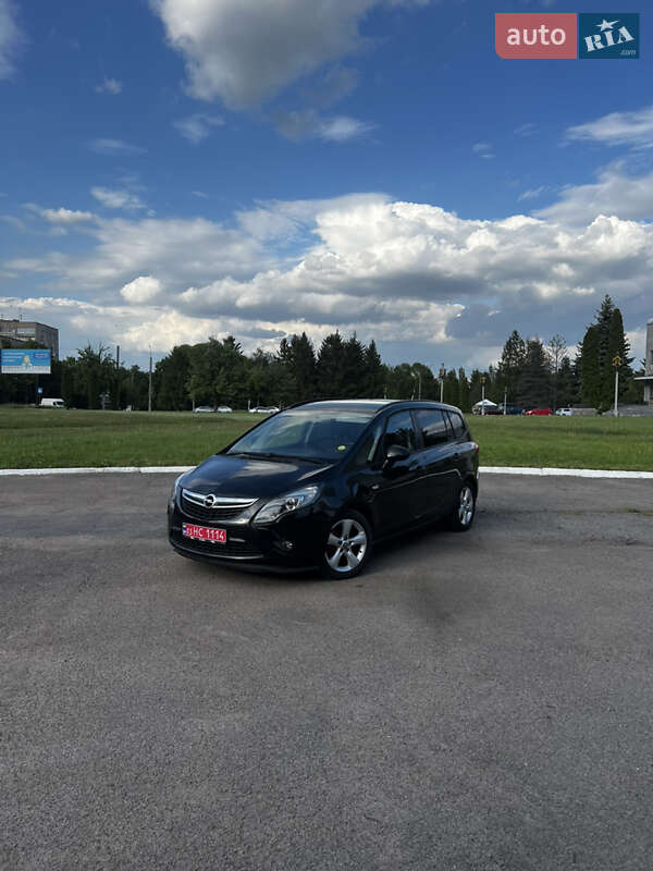 Минивэн Opel Zafira Tourer 2013 в Ровно