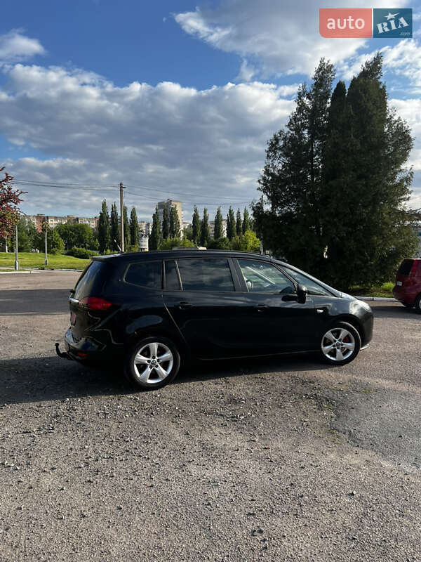Минивэн Opel Zafira Tourer 2013 в Ровно