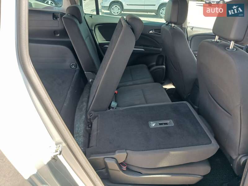 Мінівен Opel Zafira Tourer 2015 в Черкасах фото 12 Мінівен Opel Zafira Tourer 2015 в Черкасах