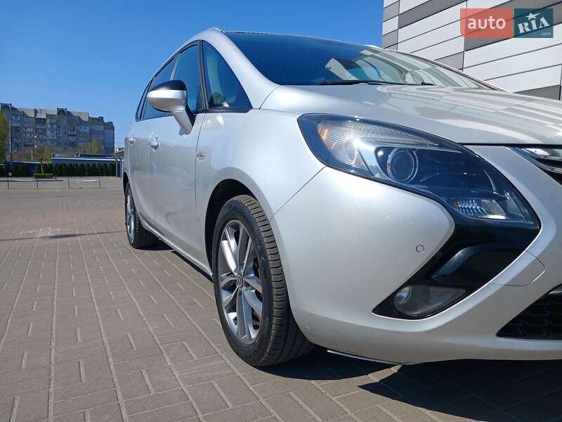 Мінівен Opel Zafira Tourer 2015 в Черкасах фото 17 Мінівен Opel Zafira Tourer 2015 в Черкасах