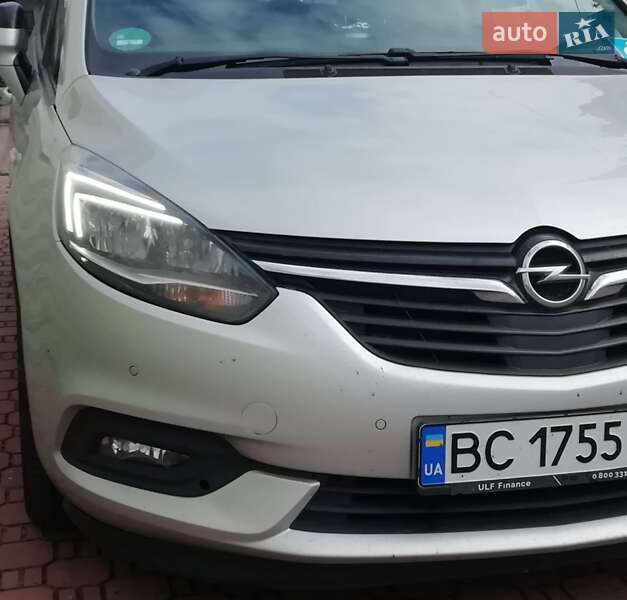 Минивэн Opel Zafira Tourer 2018 в Стрые